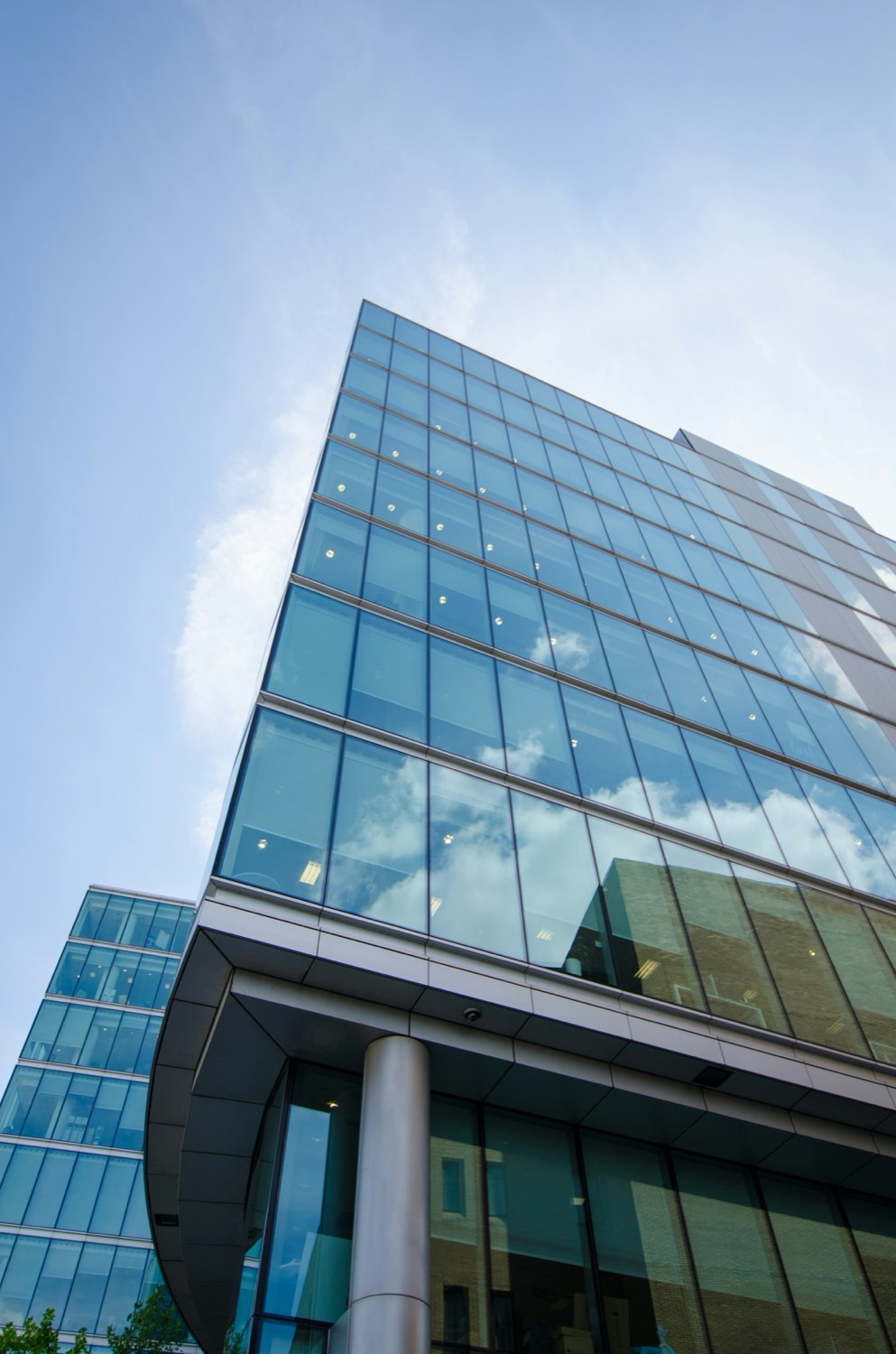 Professional setting for CRE advisory
